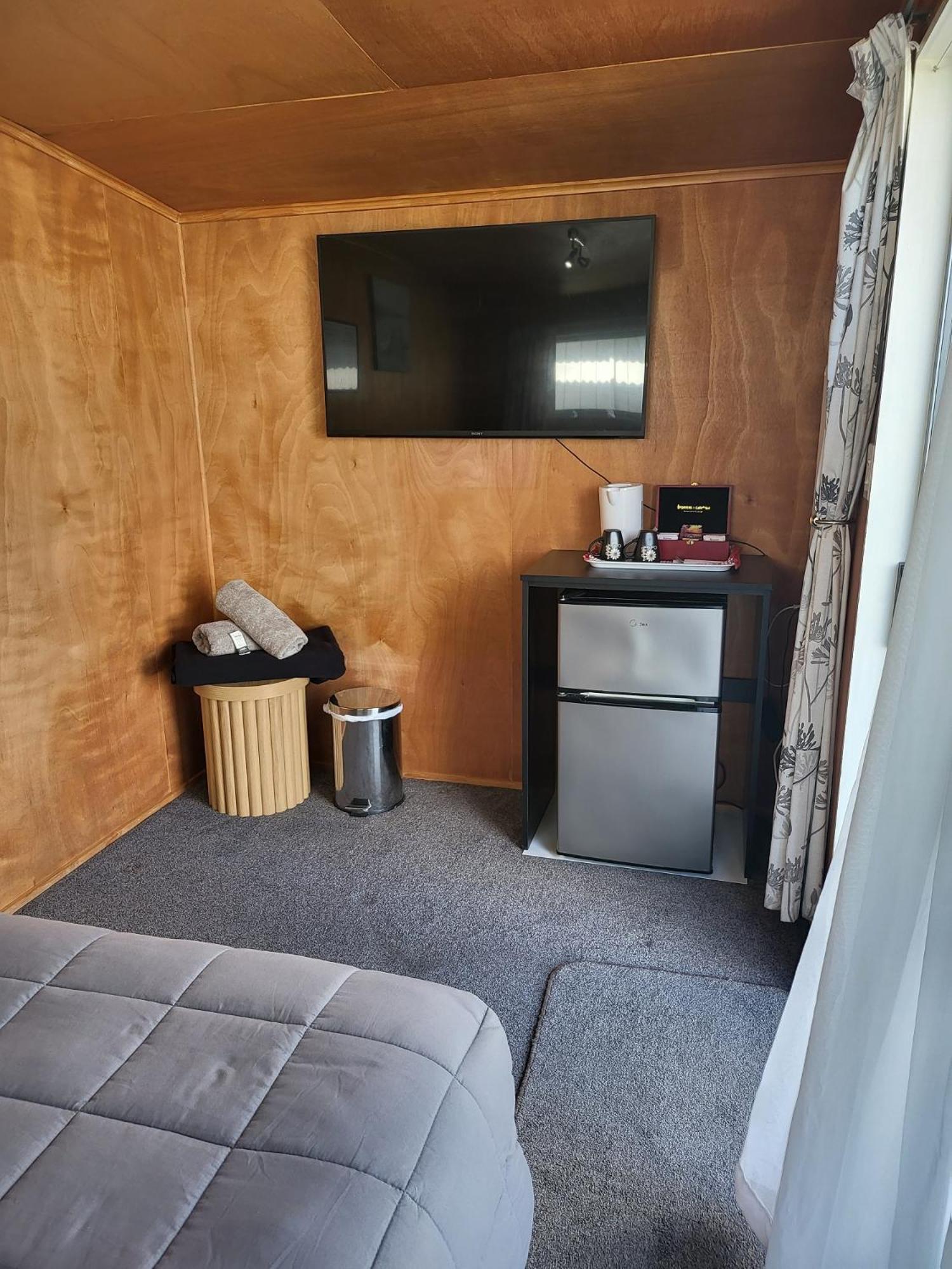 Tidewater Accommodation Coromandel Екстериор снимка